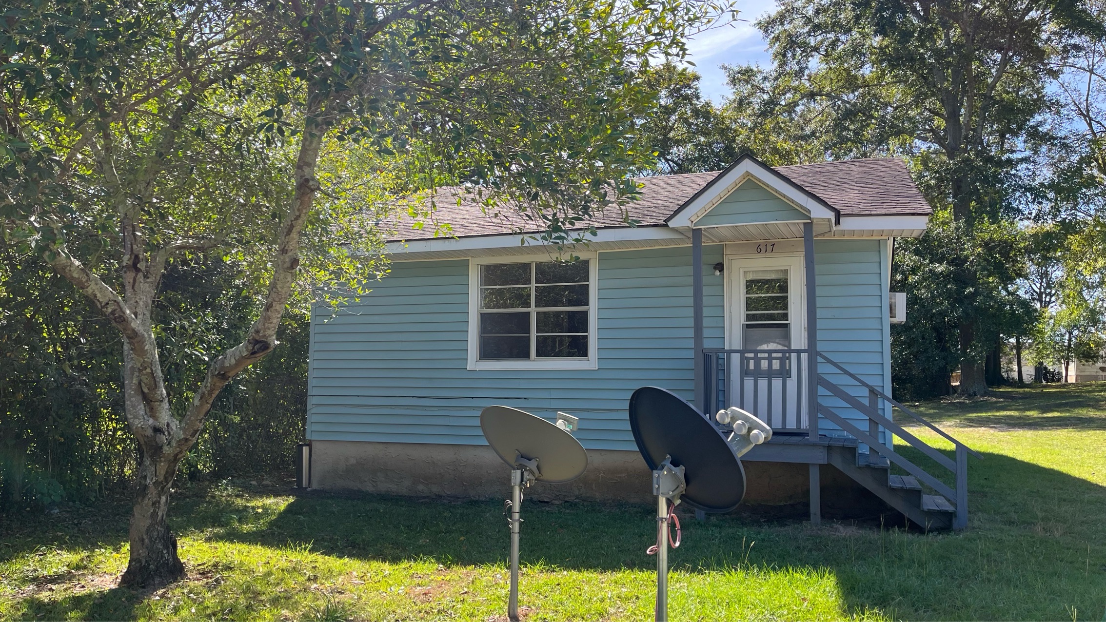 Property main image